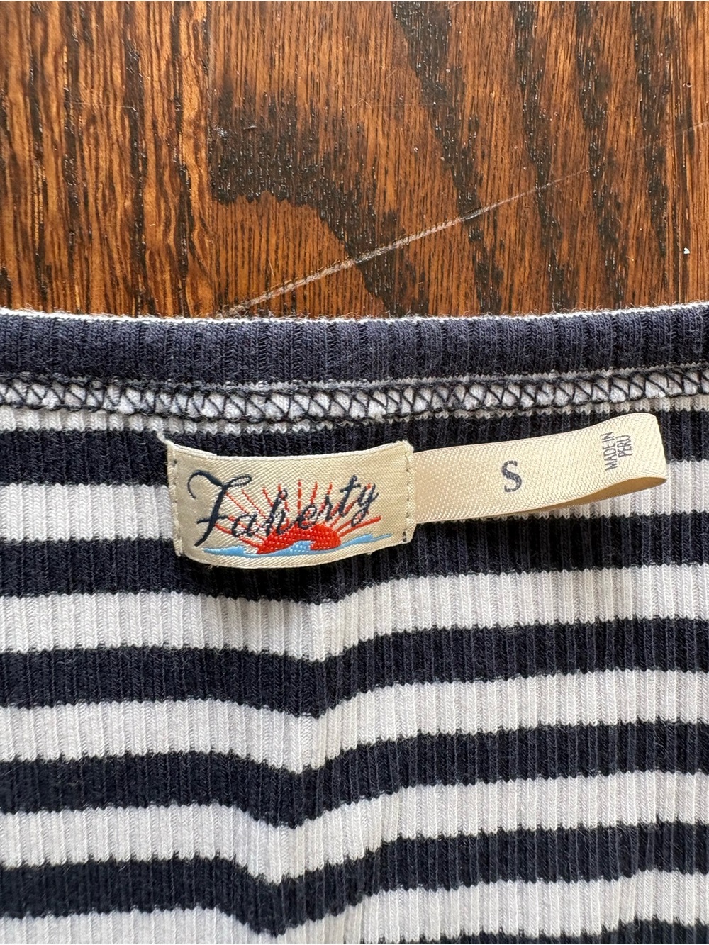 Faherty top - Picture 4 of 5